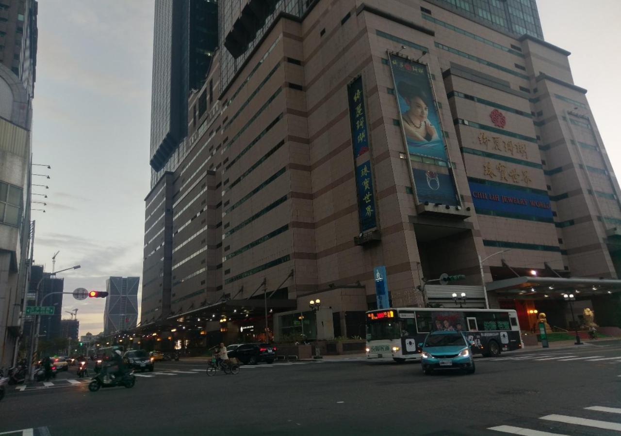 85 Cape Inn Гаосюн Екстер'єр фото